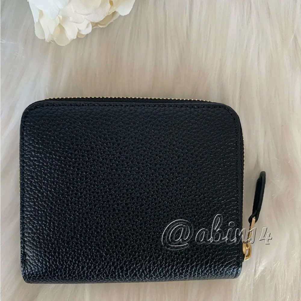 NWT Coach Black Leather Small Billfold Wallet